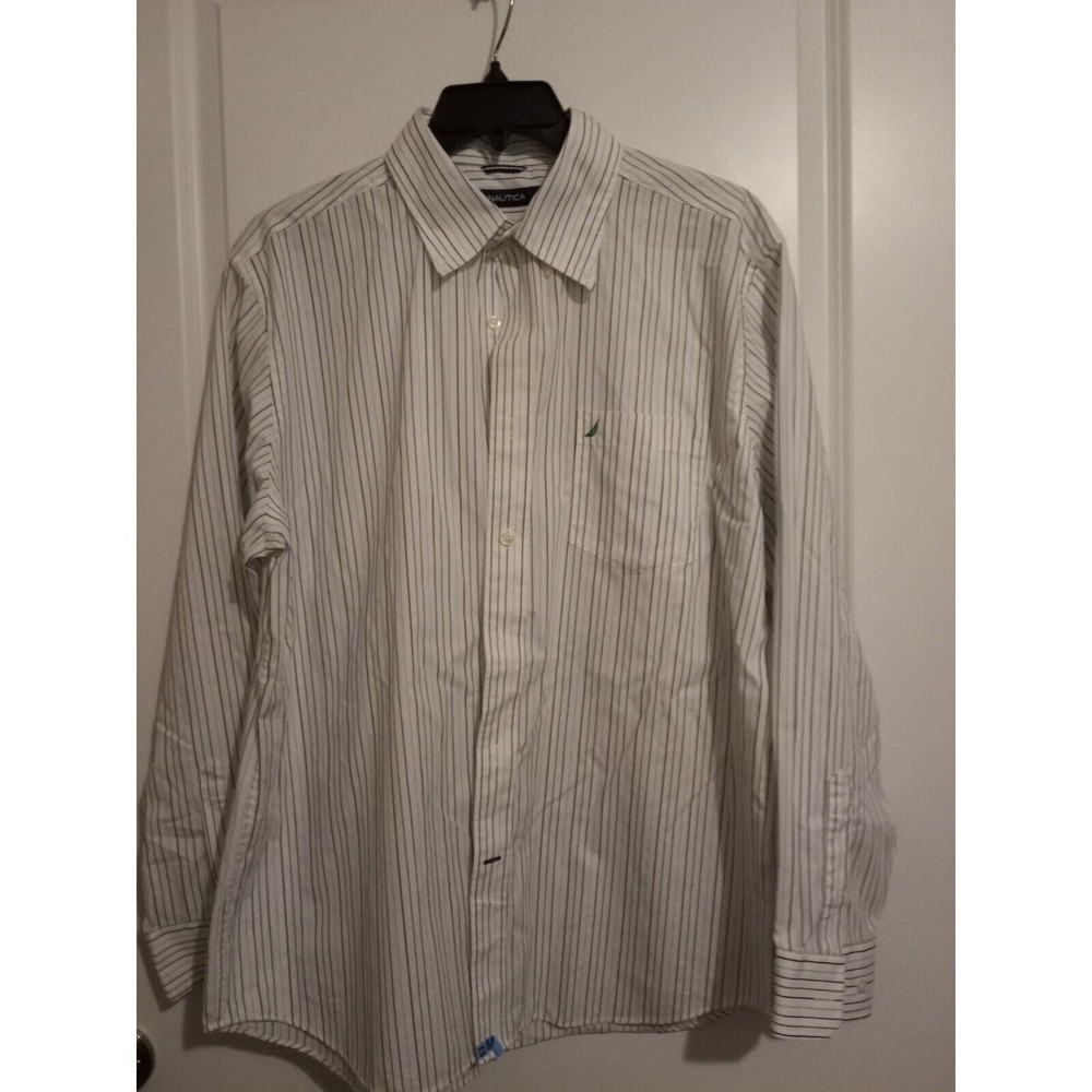 Nautica Men's Long-Sleeved Shirt Sz XL Wrinkle Resistant  100% Cotton